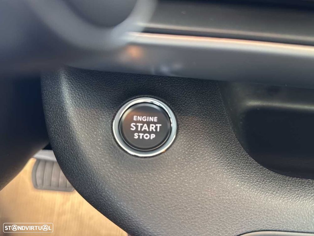 Jeep Avenger 1.2 e-Hybrid Altitude DCT - 18