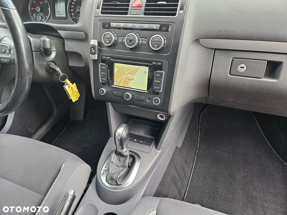 Volkswagen Touran 2.0 TDI DPF DSG Life - 12