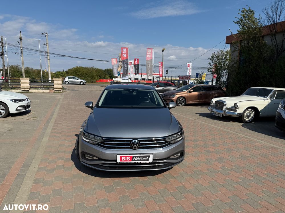 Volkswagen Passat 2.0 TDI DSG Highline - 3