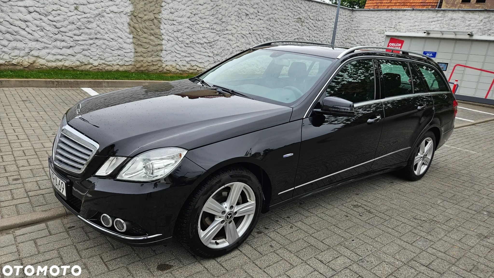 Mercedes-Benz Klasa E 200 T CGI BlueEFFICIENCY Automatik Elegance - 1
