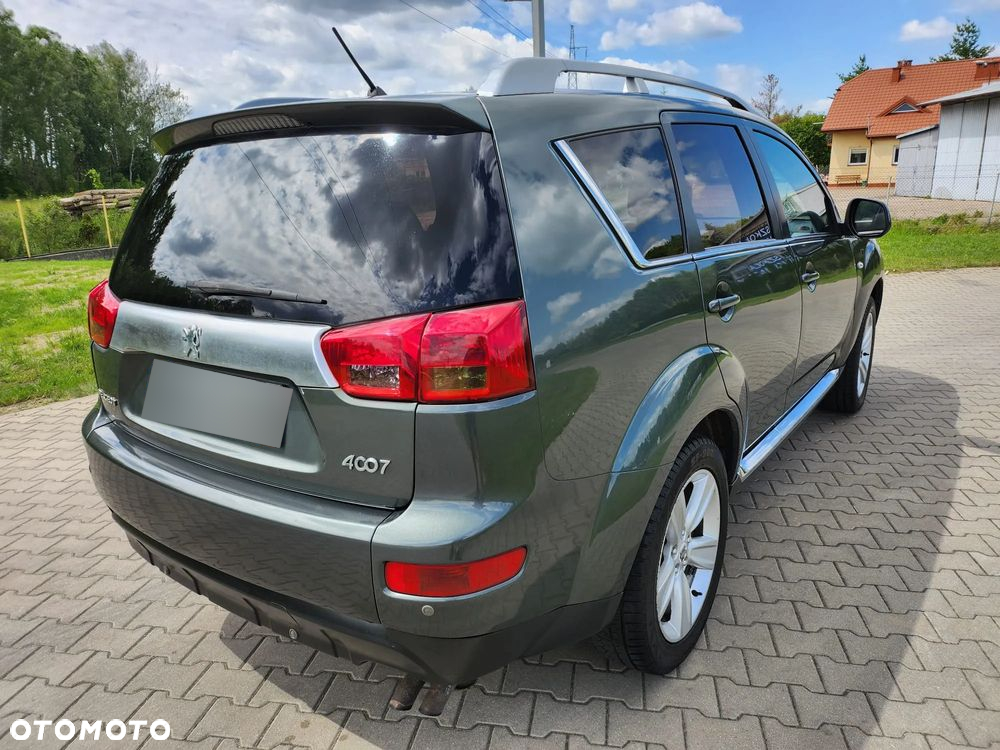 Peugeot 4007 HDI FAP 7-Sitzer Platinum - 19