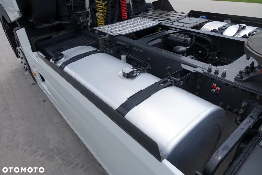 Renault GAMA T HIGH 520 DTI 13 / STANDARD / AUTOMAT/ EURO 6 / 2 ZBIORNIKI / KLIMATYZACJA POSTOJOWA - 13