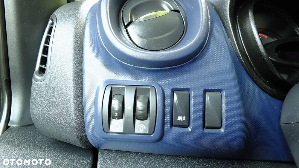Opel Vivaro - 30