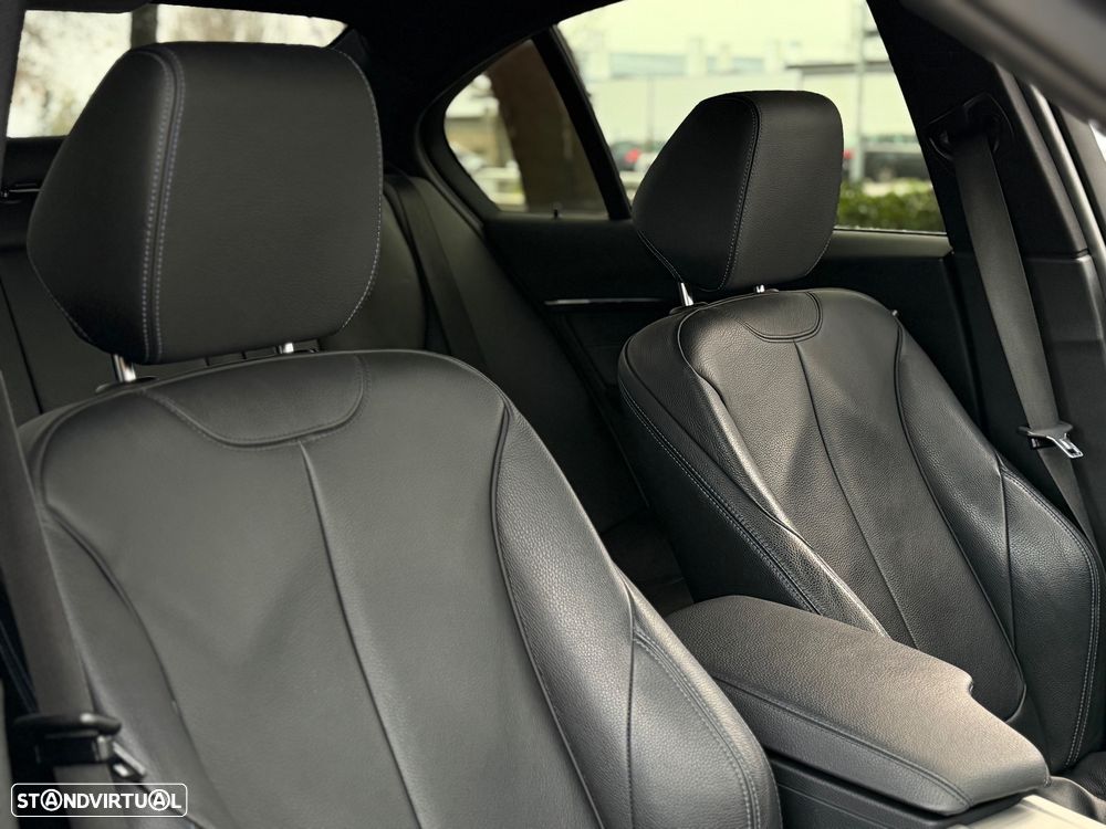 BMW 330 e iPerformance Pack M Shadow - 19