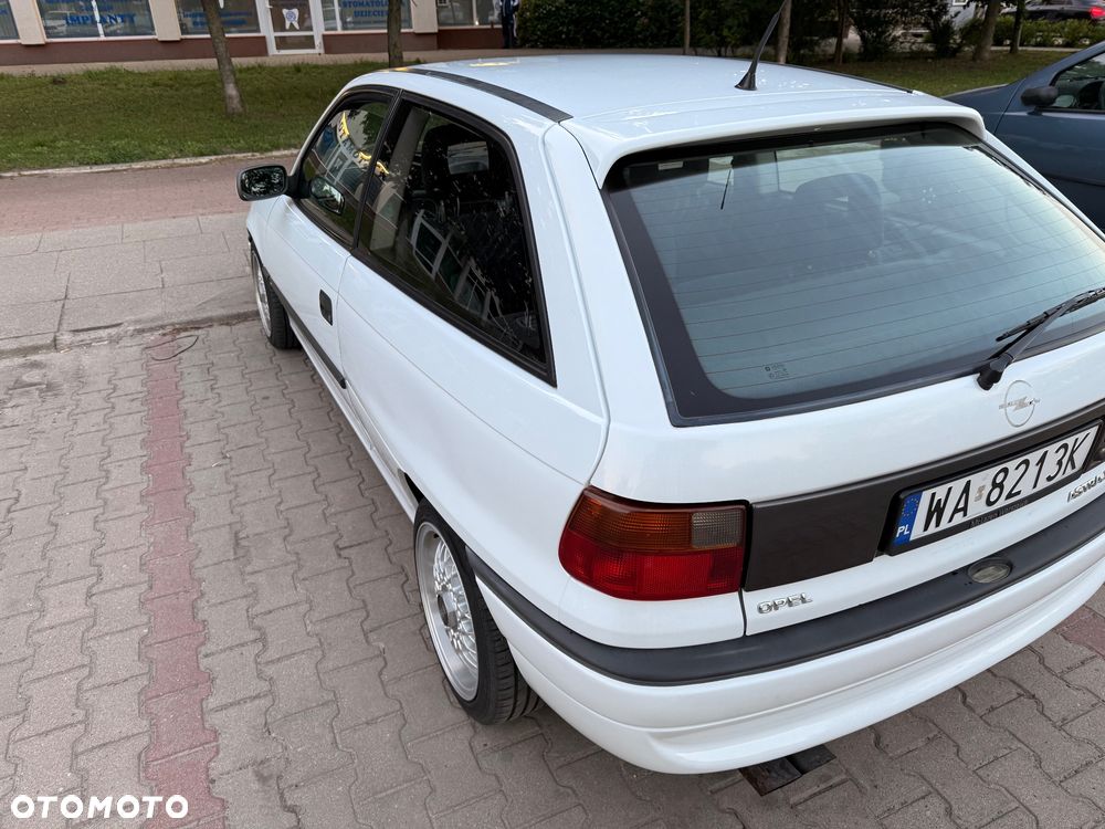 Opel Astra 2.0 GSI - 4