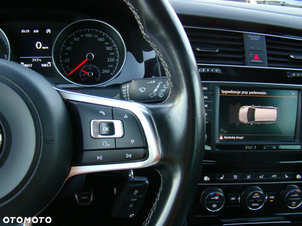 Volkswagen Golf 2.0 TDI BMT Highline - 25