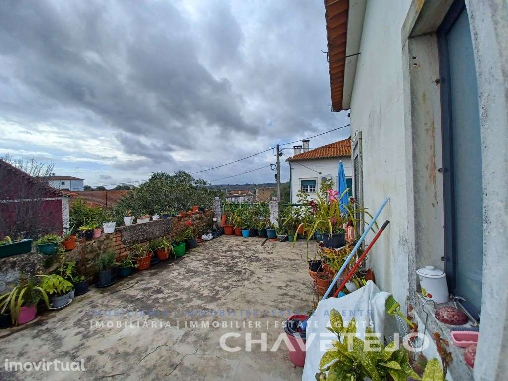Casa para habitação e comércio e dependência agrícola com terreno e... - Grande imagem: 3/37