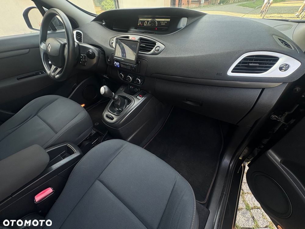 Renault Grand Scenic 1.6 16V 110 Paris - 10