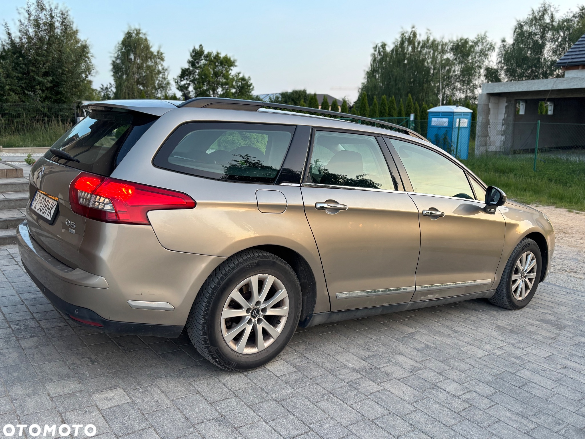 Citroën C5 Tourer e-HDi 110 EGS6 FAP Selection - 10