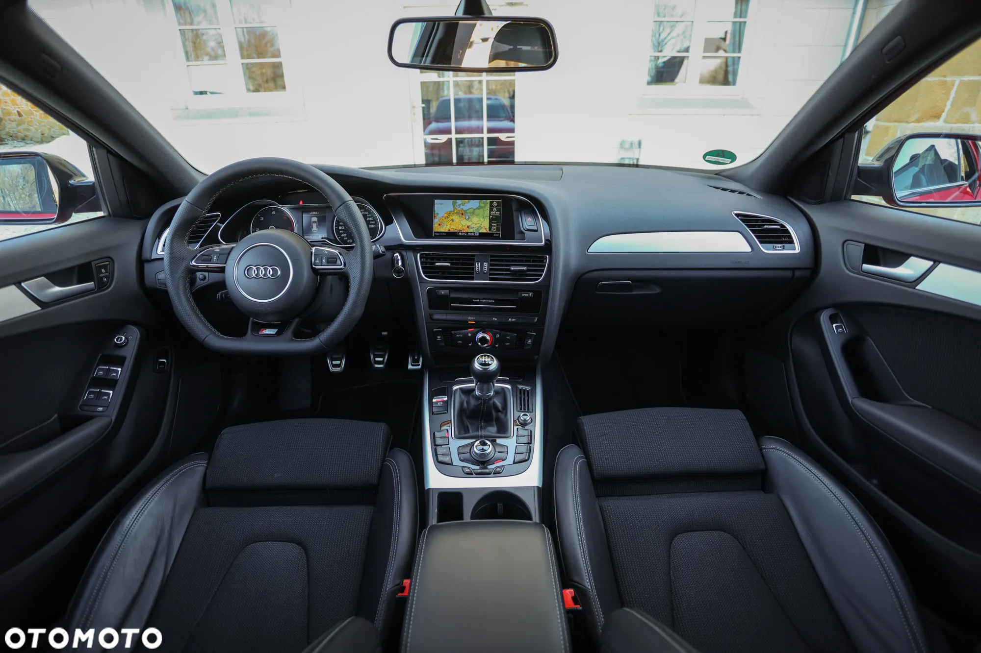Audi A4 Avant 2.0 TDI DPF S line Sportpaket - 2
