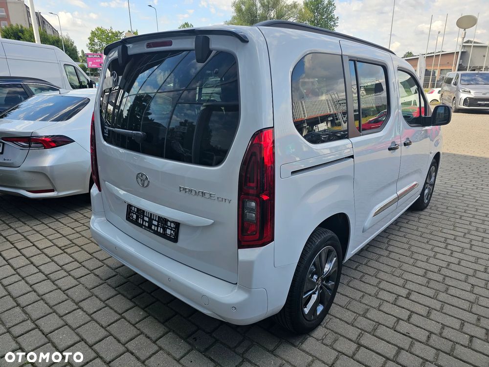 Toyota Proace City Verso - 11