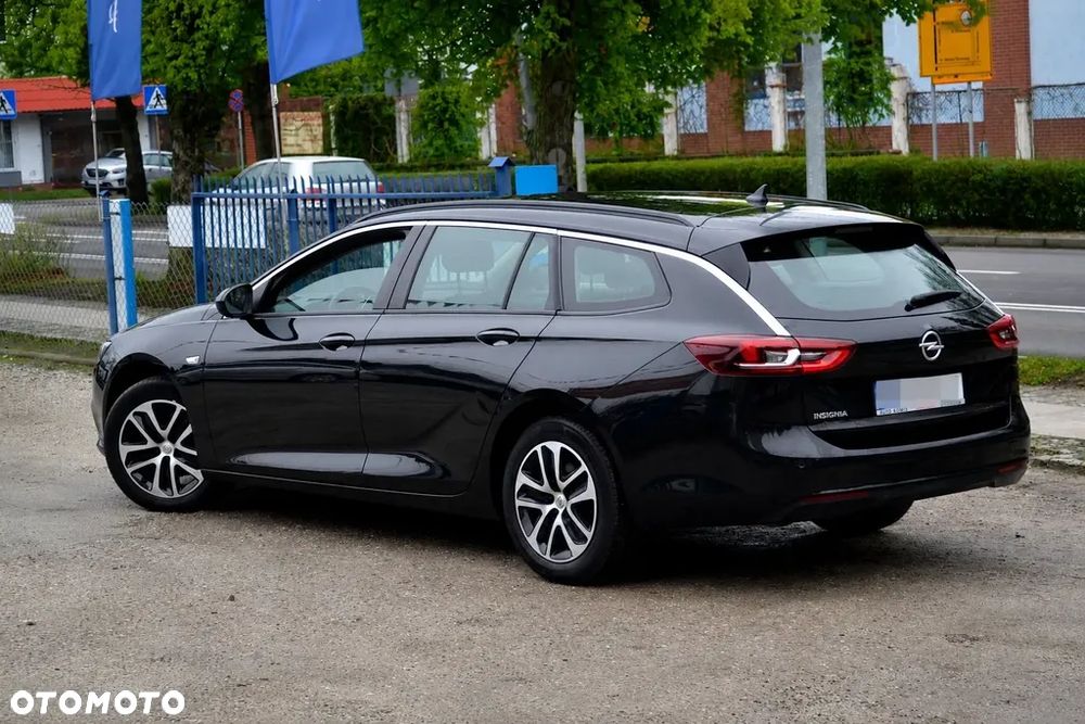 Opel Insignia - 10