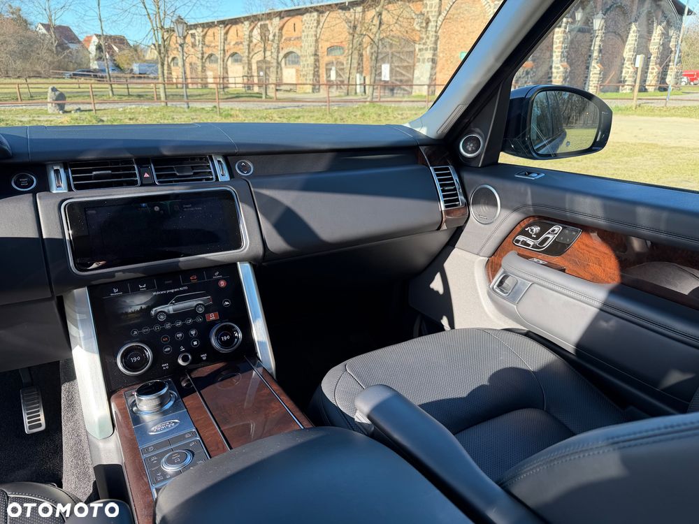 Land Rover Range Rover P400 Vogue - 10