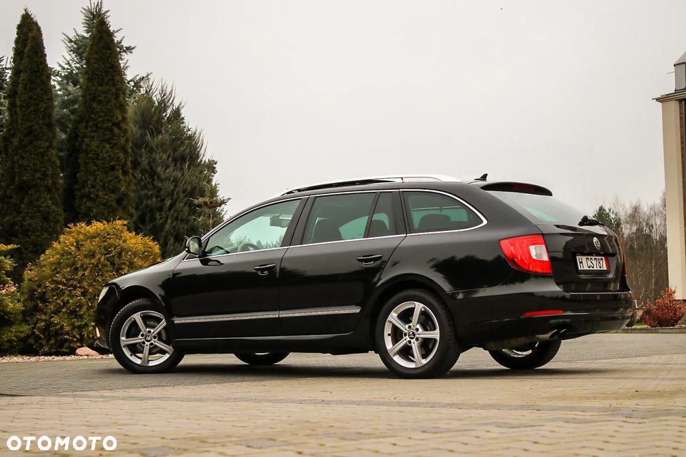 Skoda Superb 2.0 TDI DSG Exclusive - 11