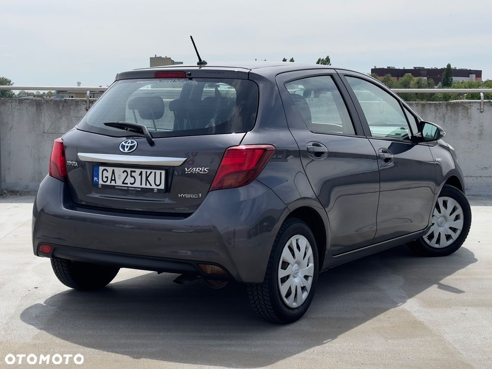 Toyota Yaris Hybrid 100 Premium EU6 - 12