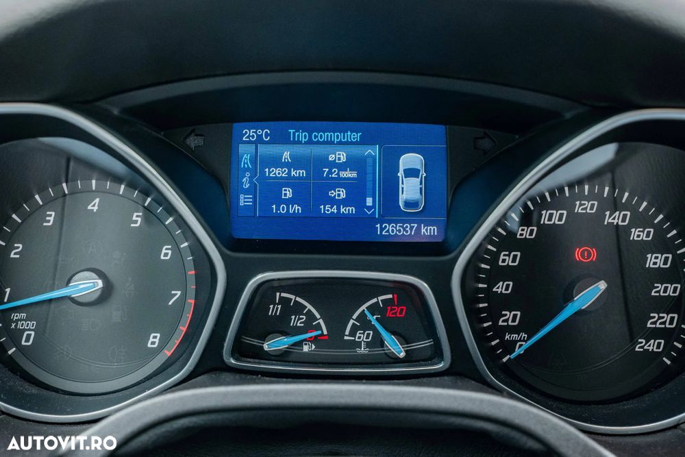 Ford Focus 1.6 EcoBoost Start Stop Titanium - 26