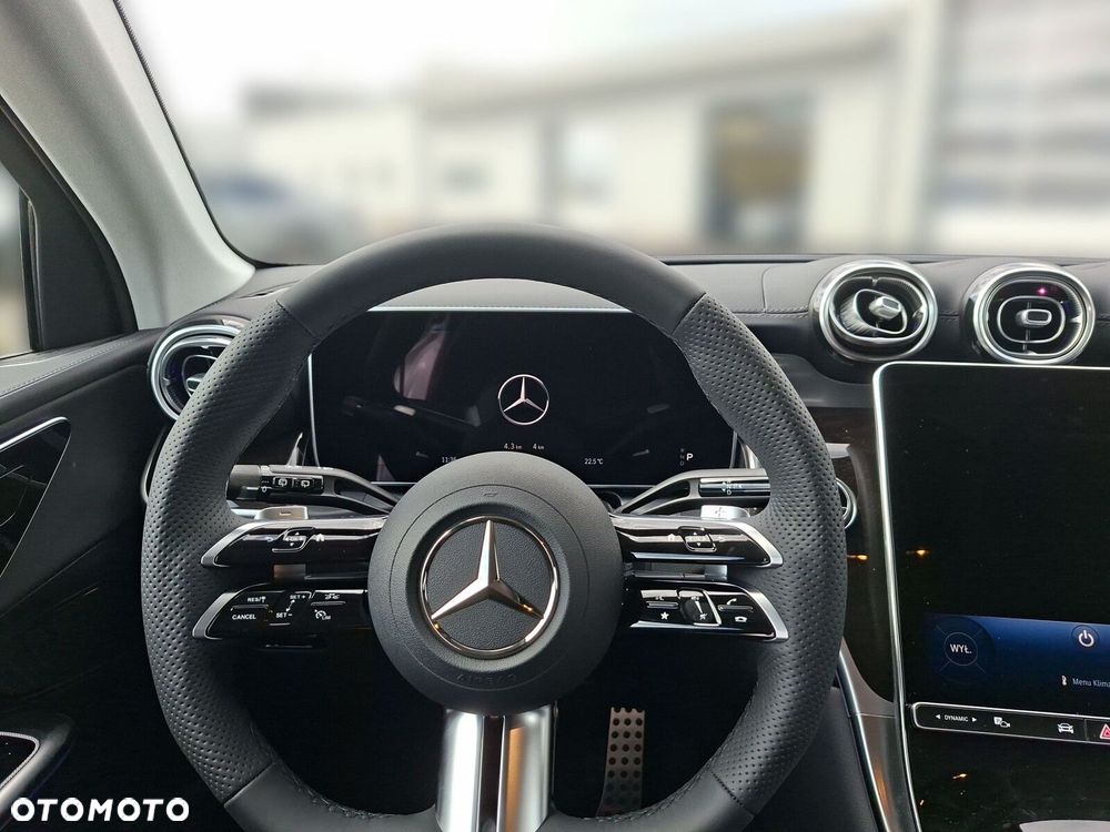 Mercedes-Benz GLC - 11