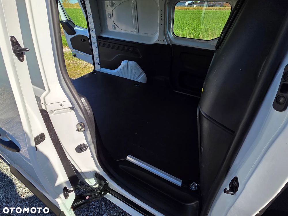 Opel Combo XL IntelliGrip - 28