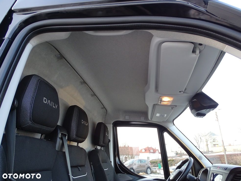 Iveco Daily 35S18 L4H2 3.0 180 Hi-MATIC FULL LED Blaszak Furgon UNIKAT!! JAK NOWY!! Salon PL 1 Wł.!! - 22