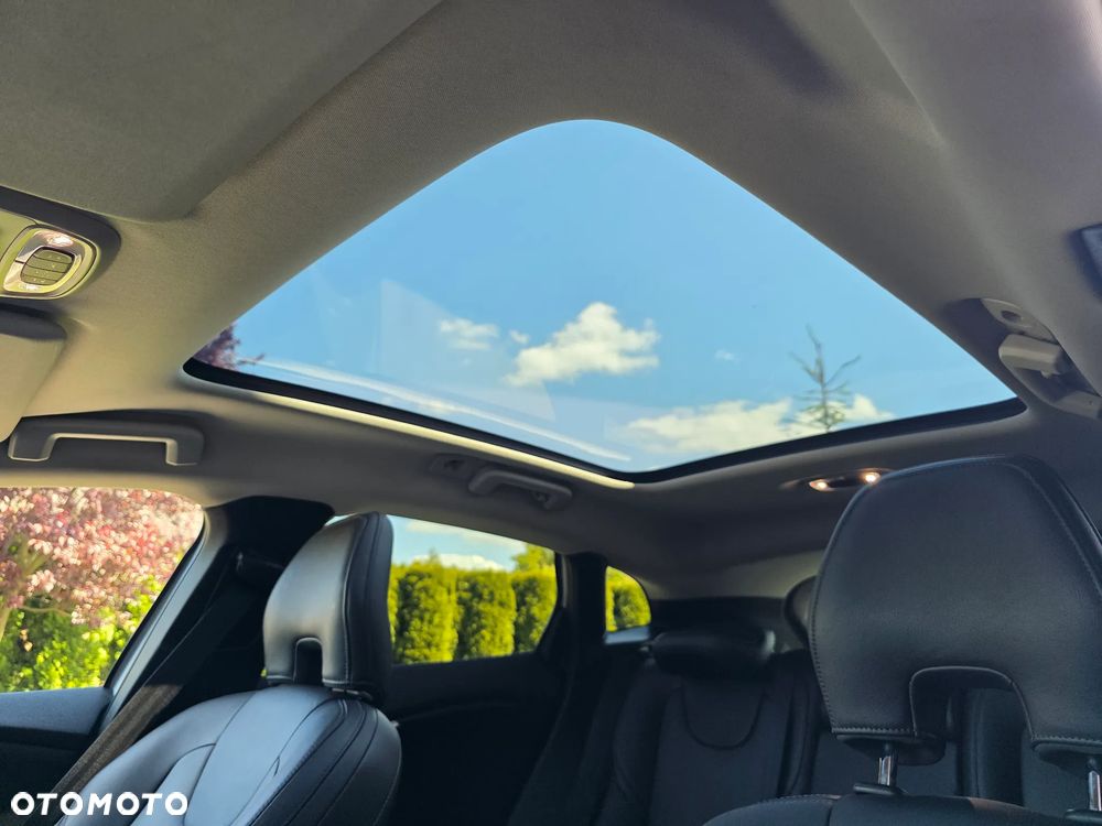 Volvo V40 D3 Geartronic Inscription - 18