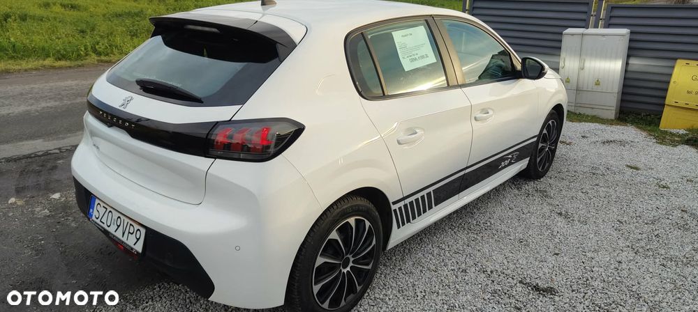 Peugeot 208 PureTech 75 Allure - 11