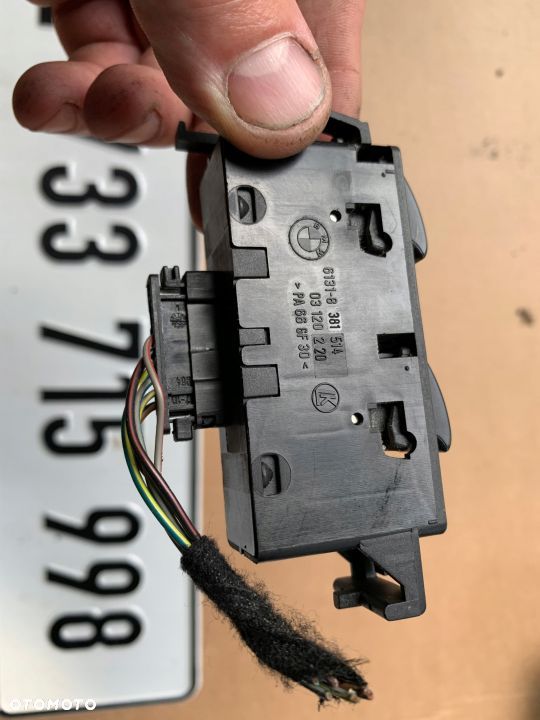 PRZEŁĄCZNIK SZYBY PASAŻERA 8381514 BMW E46 - 3