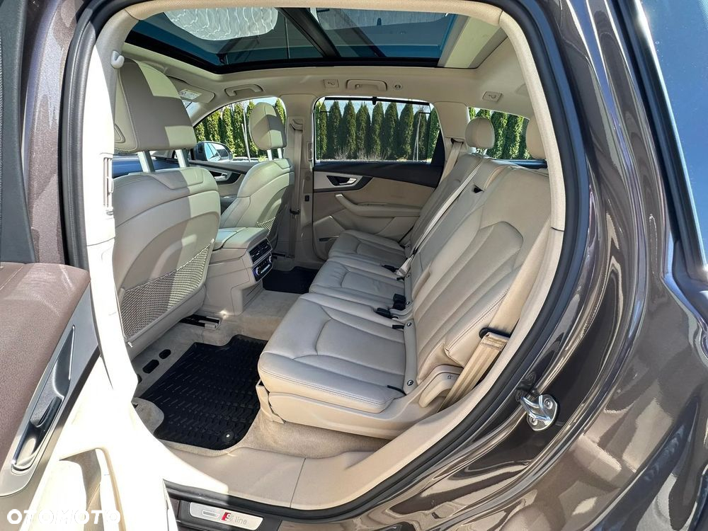 Audi Q7 3.0 TFSI Quattro Tiptronic - 14
