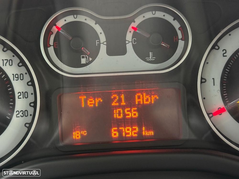 Fiat 500L 0.9 8V TwinAir Trekking S&S - 19