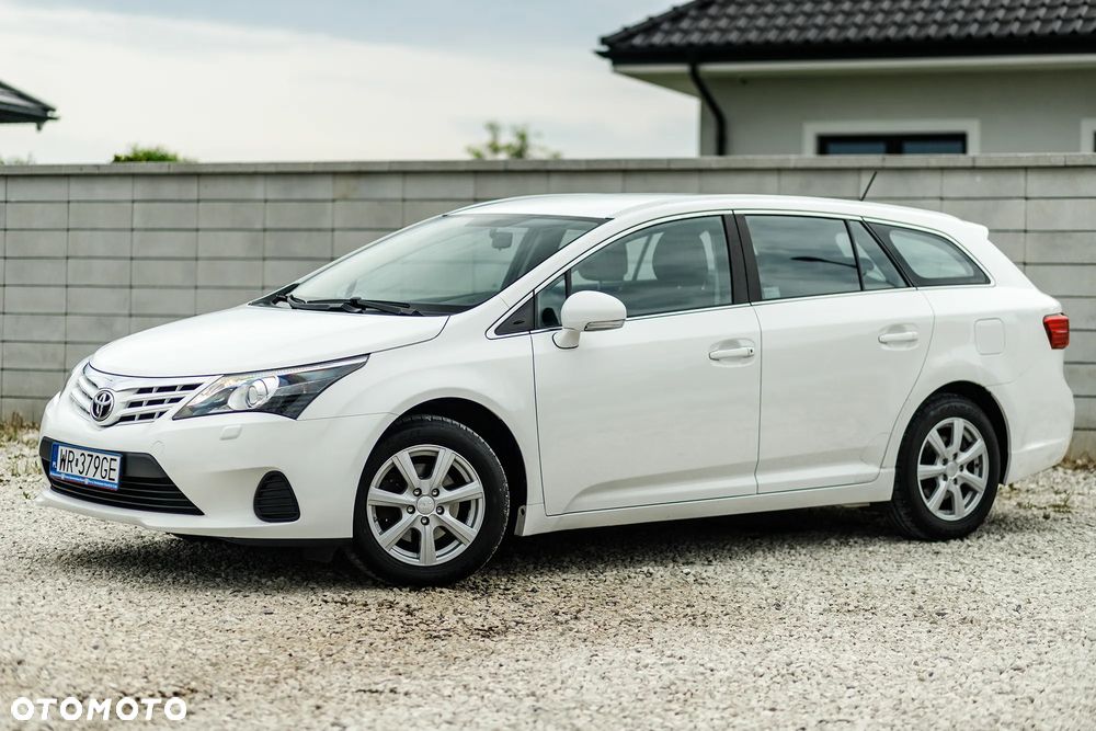 Toyota Avensis 1.8 Life - 9