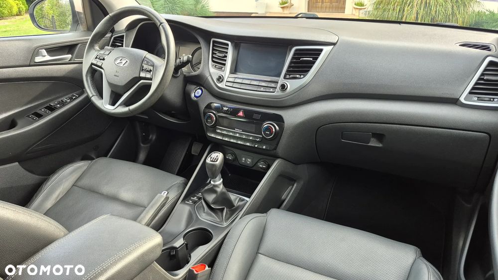 Hyundai Tucson - 32