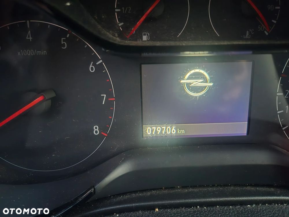 Opel Corsa 1.5 D Elegance S&S - 8
