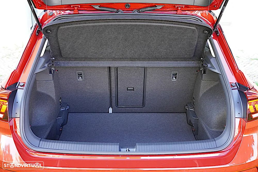 VW T-Roc 1.5 TSI Urban DSG - 21