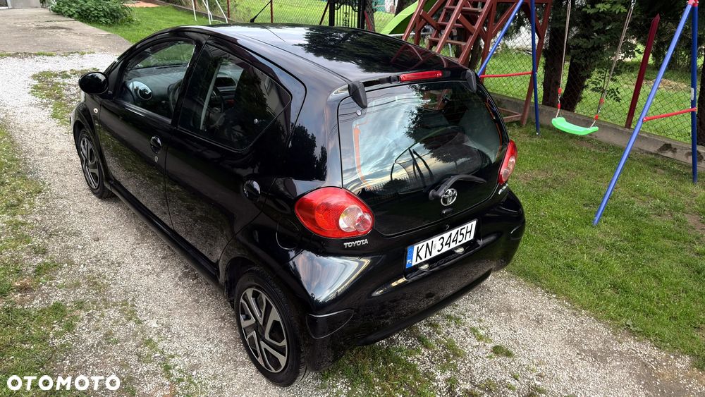 Toyota Aygo City - 3