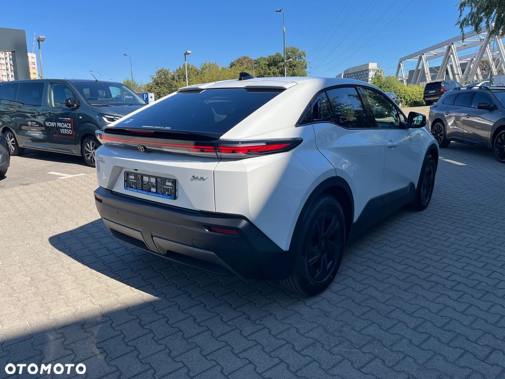 Toyota C-HR+ - 5