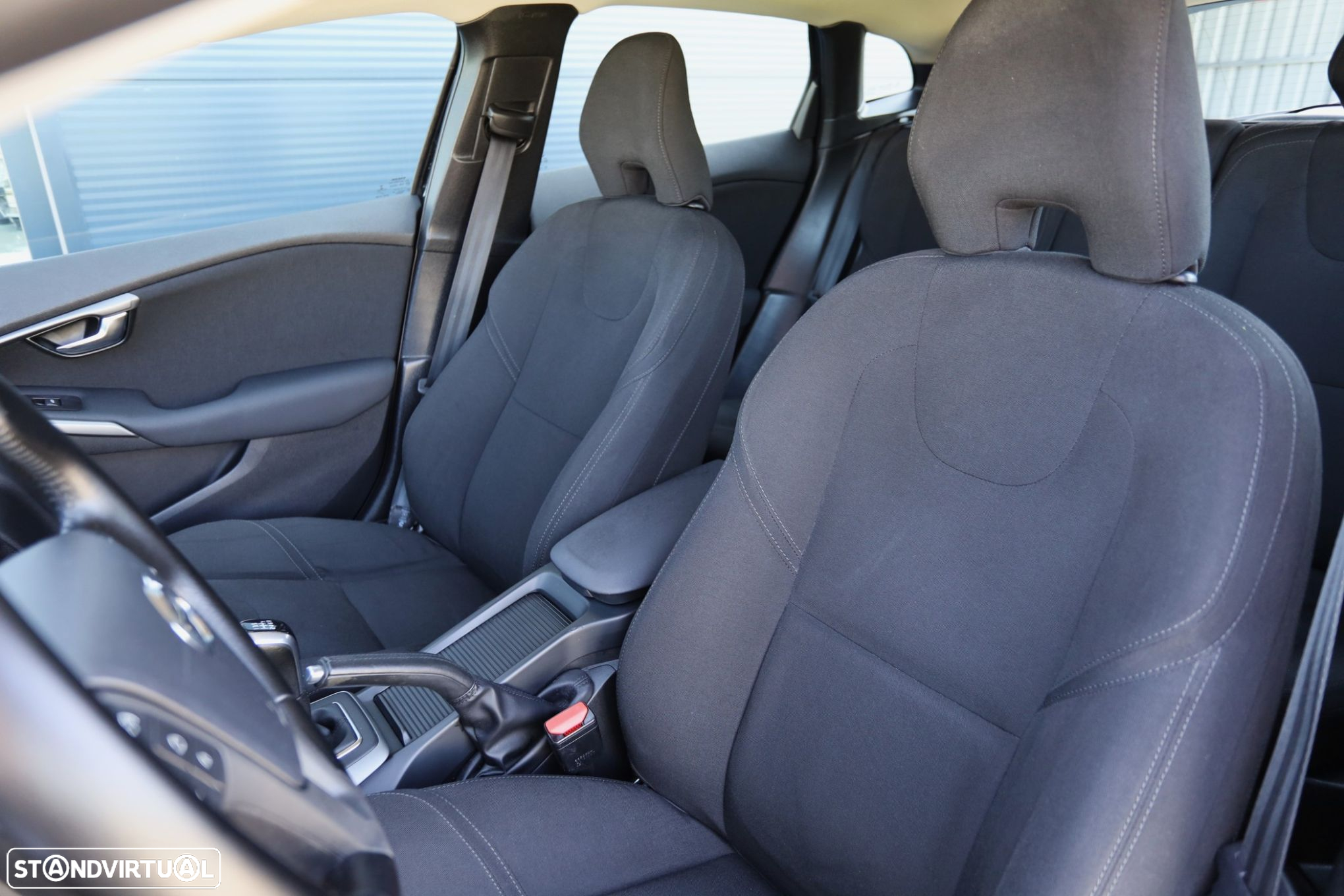 Volvo V40 2.0 D2 Momentum - 7