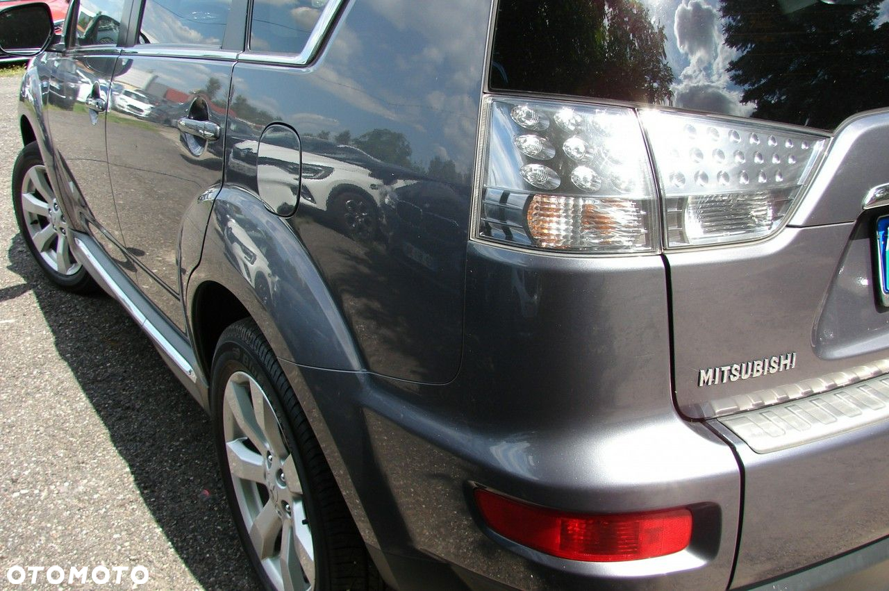 Mitsubishi Outlander - 19