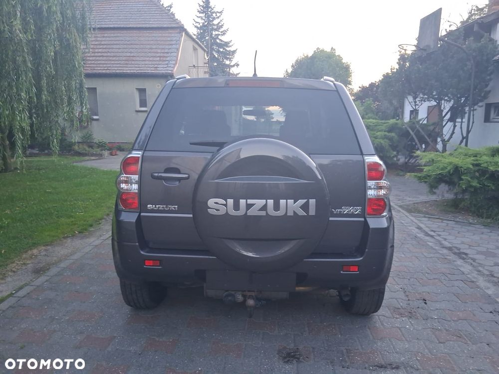 Suzuki Grand Vitara 1.9 DDiS Comfort DPF - 24