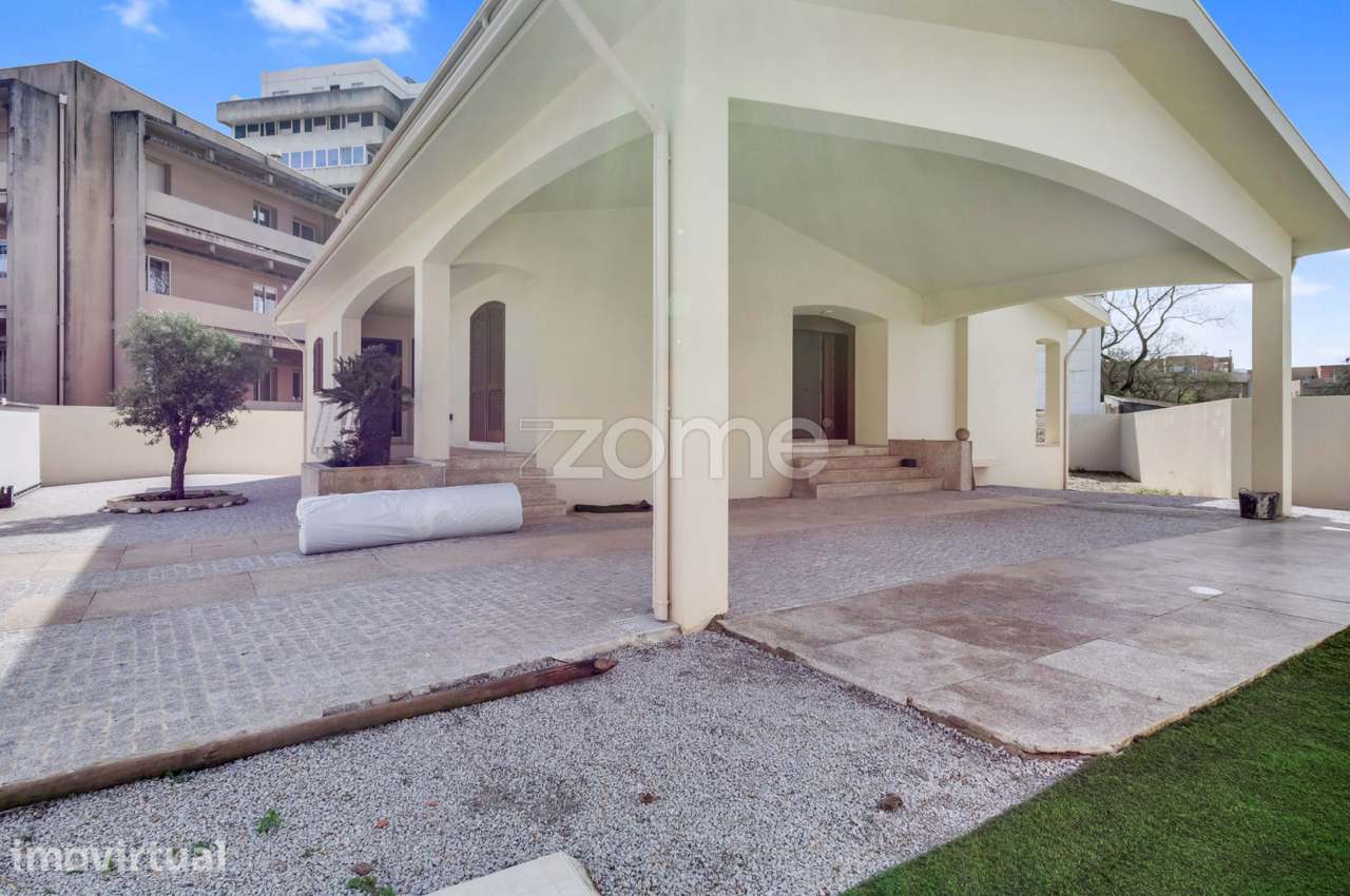 Moradia T4+1 de 4 frentes em Miramar, Vila Nova de Gaia - Grande imagem: 4/30