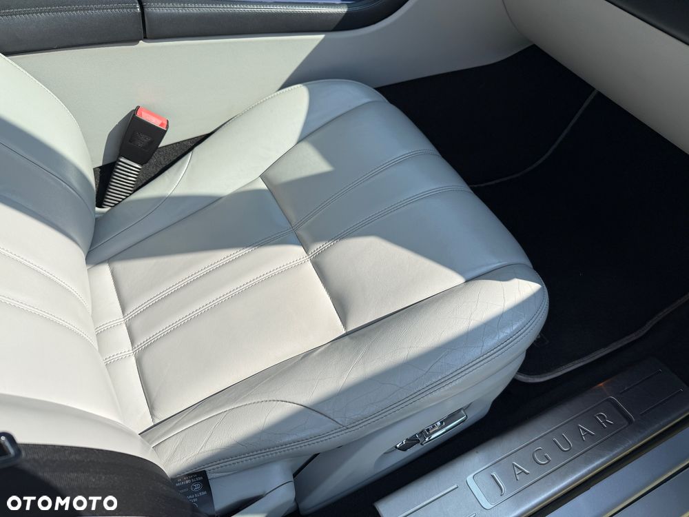Jaguar XJ 3.0 V6 Kompressor AWD Premium Luxury - 6