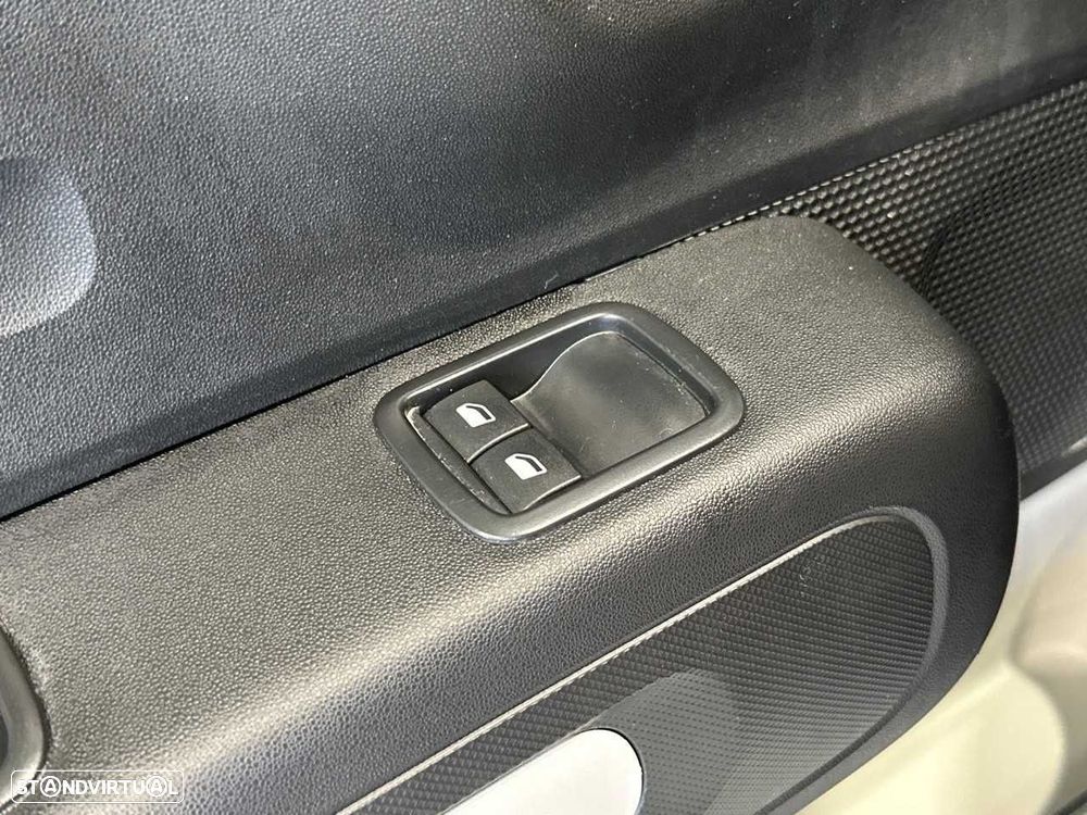 Citroën C3 1.2 PureTech Plus - 13