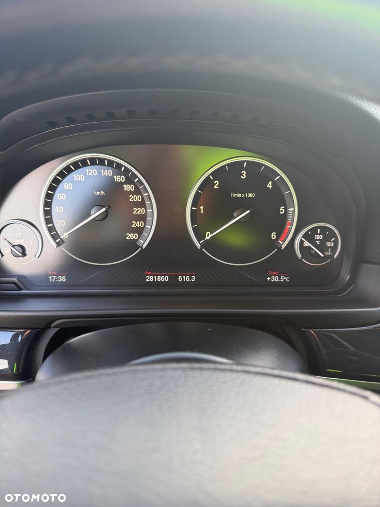 BMW Seria 5 520d - 10
