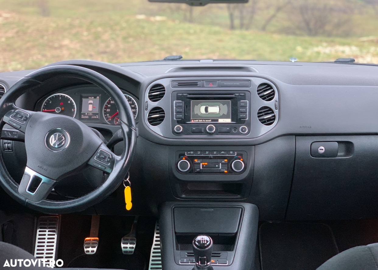 Volkswagen Tiguan - 10