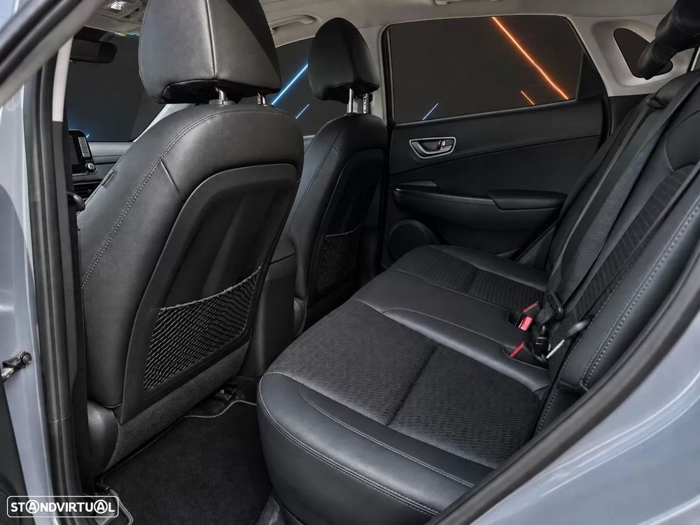 Hyundai Kauai 64 kWh Premium+P.Premium - 28