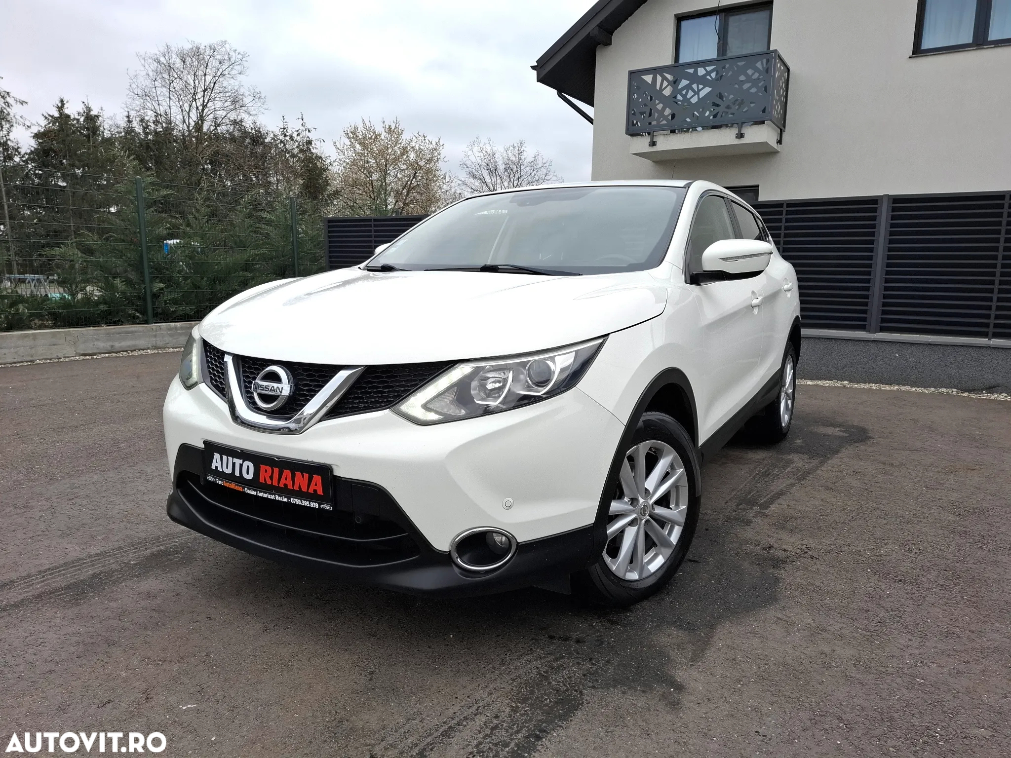 Nissan Qashqai 1.5 DCI VISIA - 4