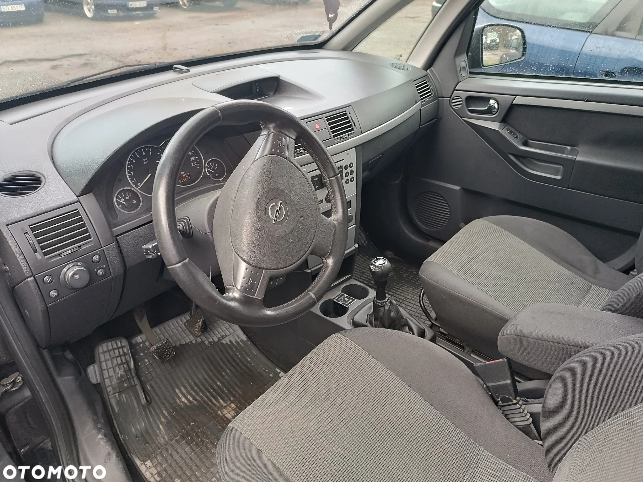 Chevrolet Trax 1.6 LS - 11