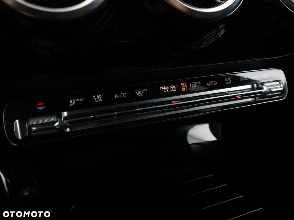 Mercedes-Benz CLA 200 d 8G-DCT AMG Line - 29
