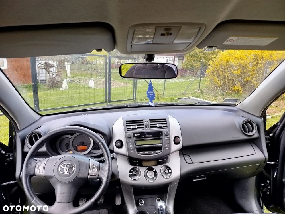 Toyota RAV4 2.0 VVT-i Luna - 11