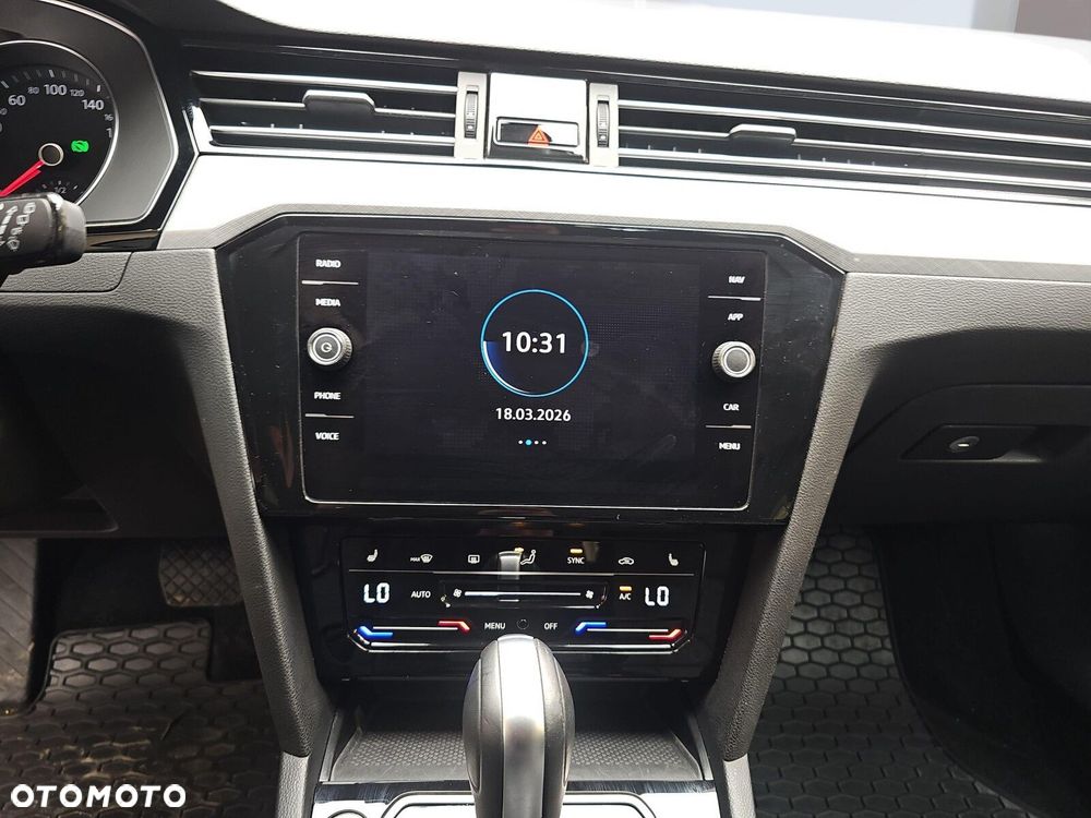 Volkswagen Passat Variant 1.5 TSI EVO Business DSG - 18