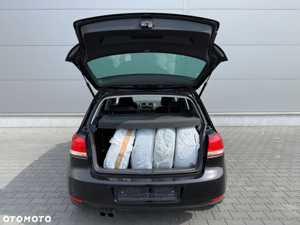 Volkswagen Golf 2.0 TDI Comfortline - 24