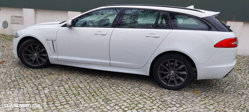 Jaguar XF Sportbrake 2.2 D Premium Luxury - 2
